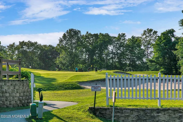 $565,000 | 26 Gardenways Court, Lakewood, NJ 08701