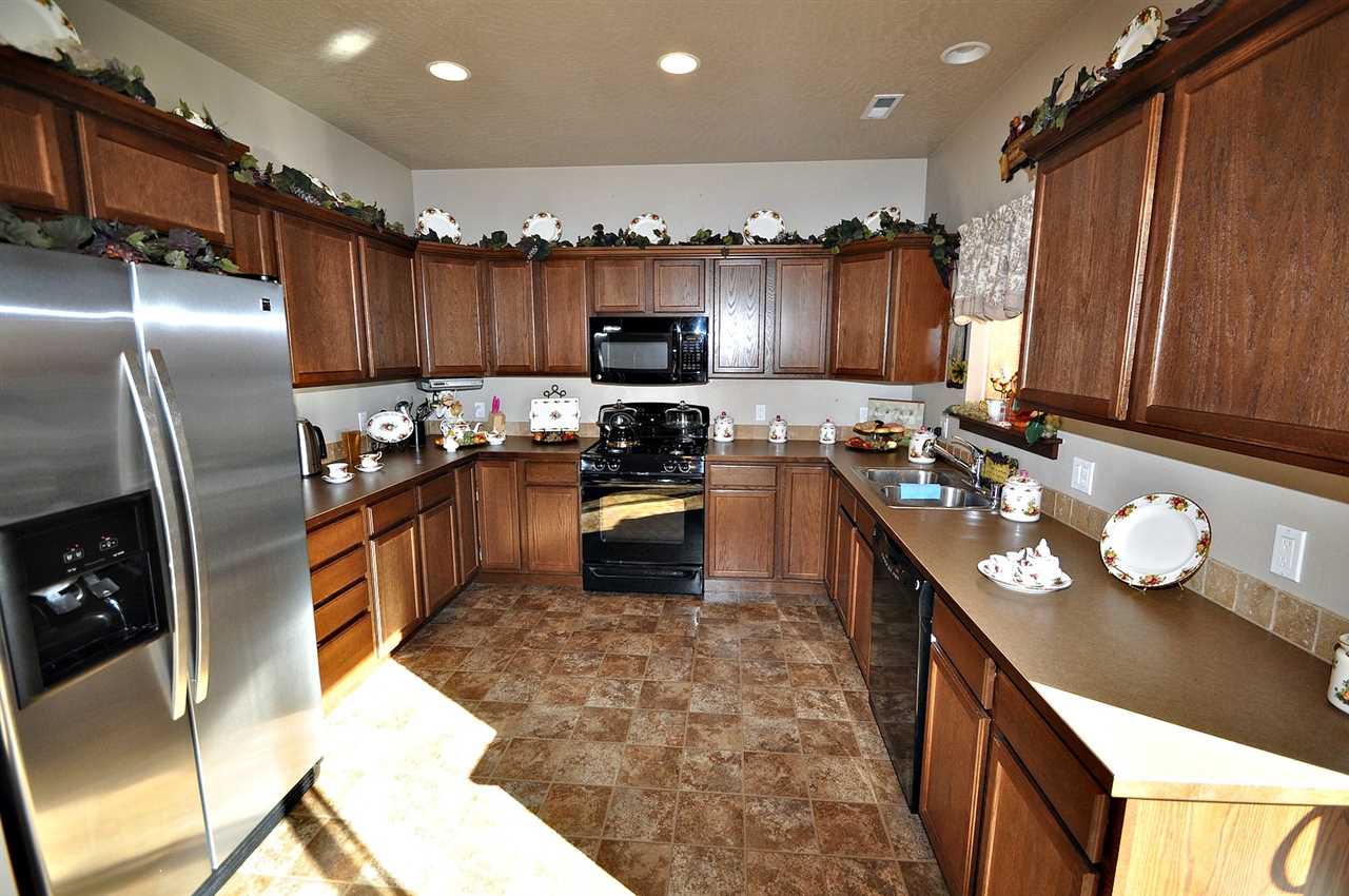 2814 South Conklin Road Veradale, WA 99037 - Photo 4 of 20
