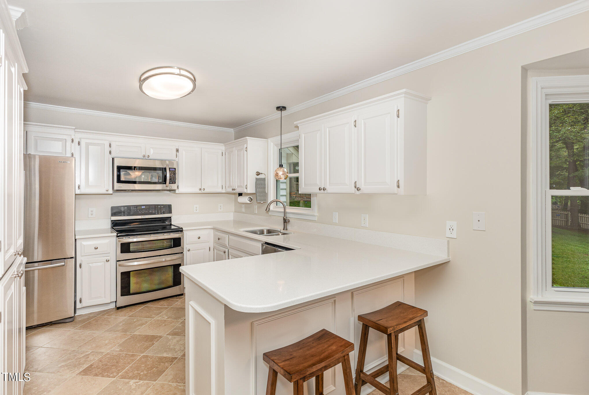 7909 Jenkins Ridge Court Raleigh, NC 27613 - Photo 5 of 24 008_bc4a6277-edit