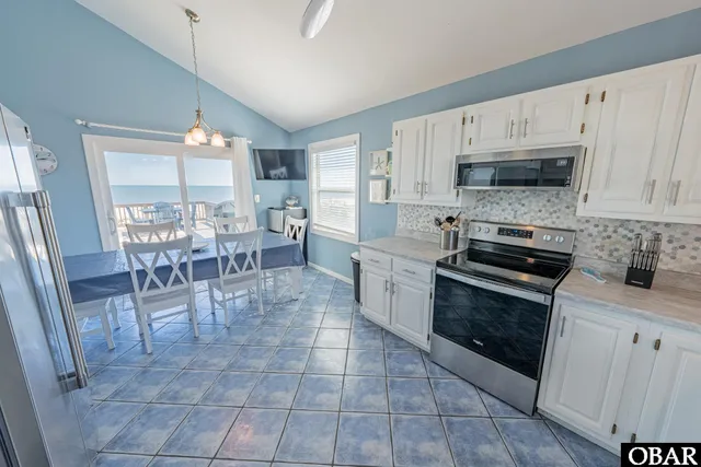 $1,025,000 | 42303 Greenwood Place, Avon, NC 27915