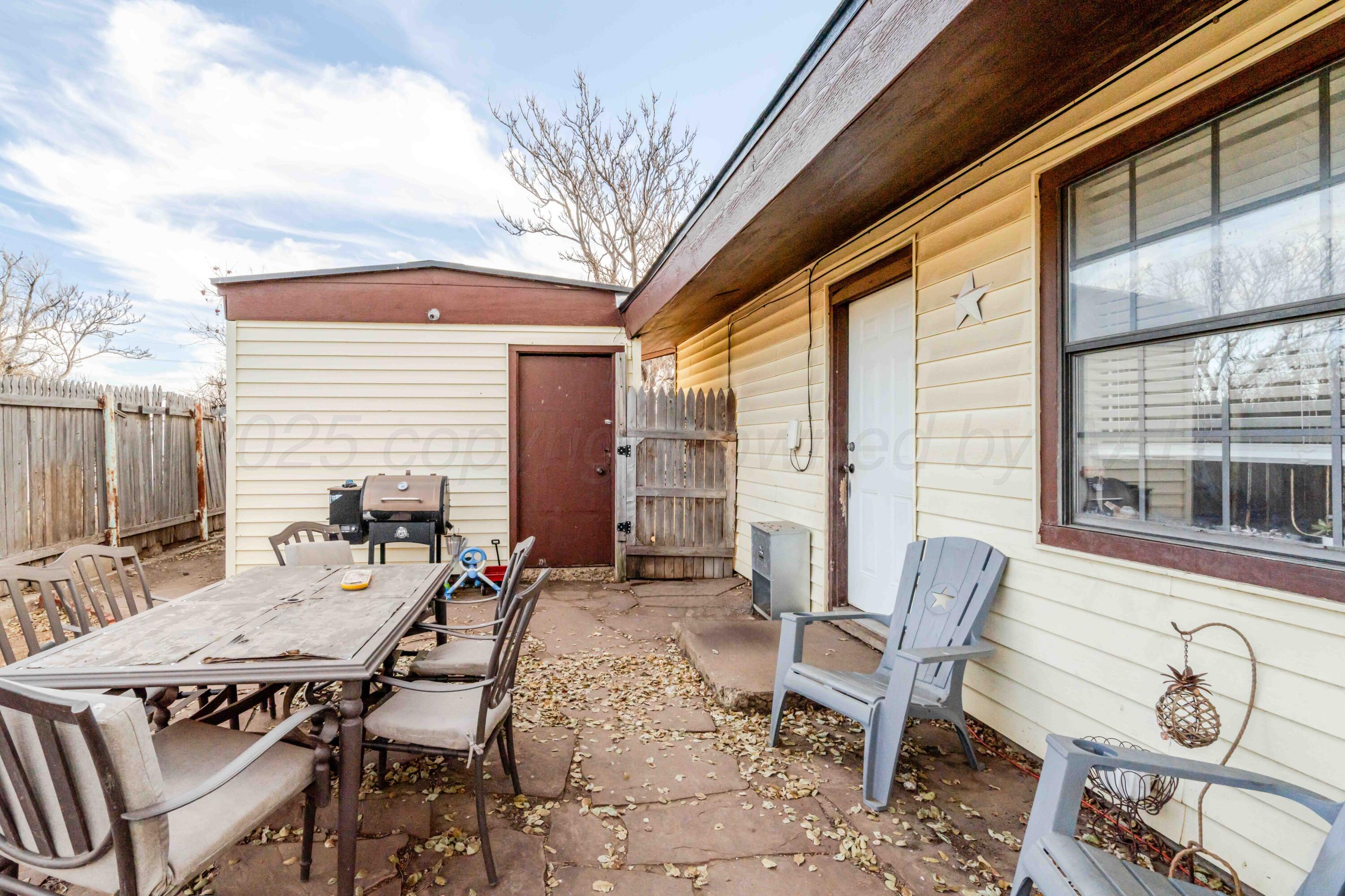 1505 Hamilton Street Pampa, TX 79065 - Photo 37 of 42 a outdoor space with furniture