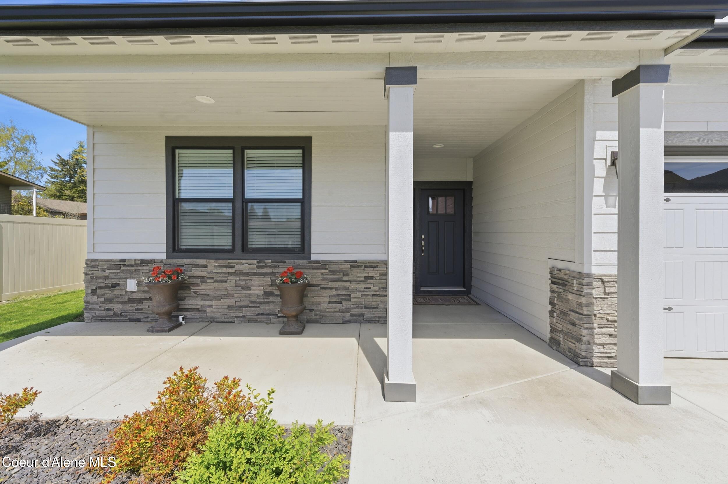 641 Ripatti Way Hayden, ID 83835 - Photo 3 of 27 6_dsc_2623