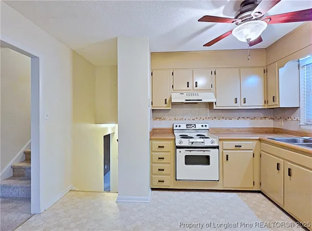 $229,000 | 883 De Paul Drive, Fayetteville, NC 28311