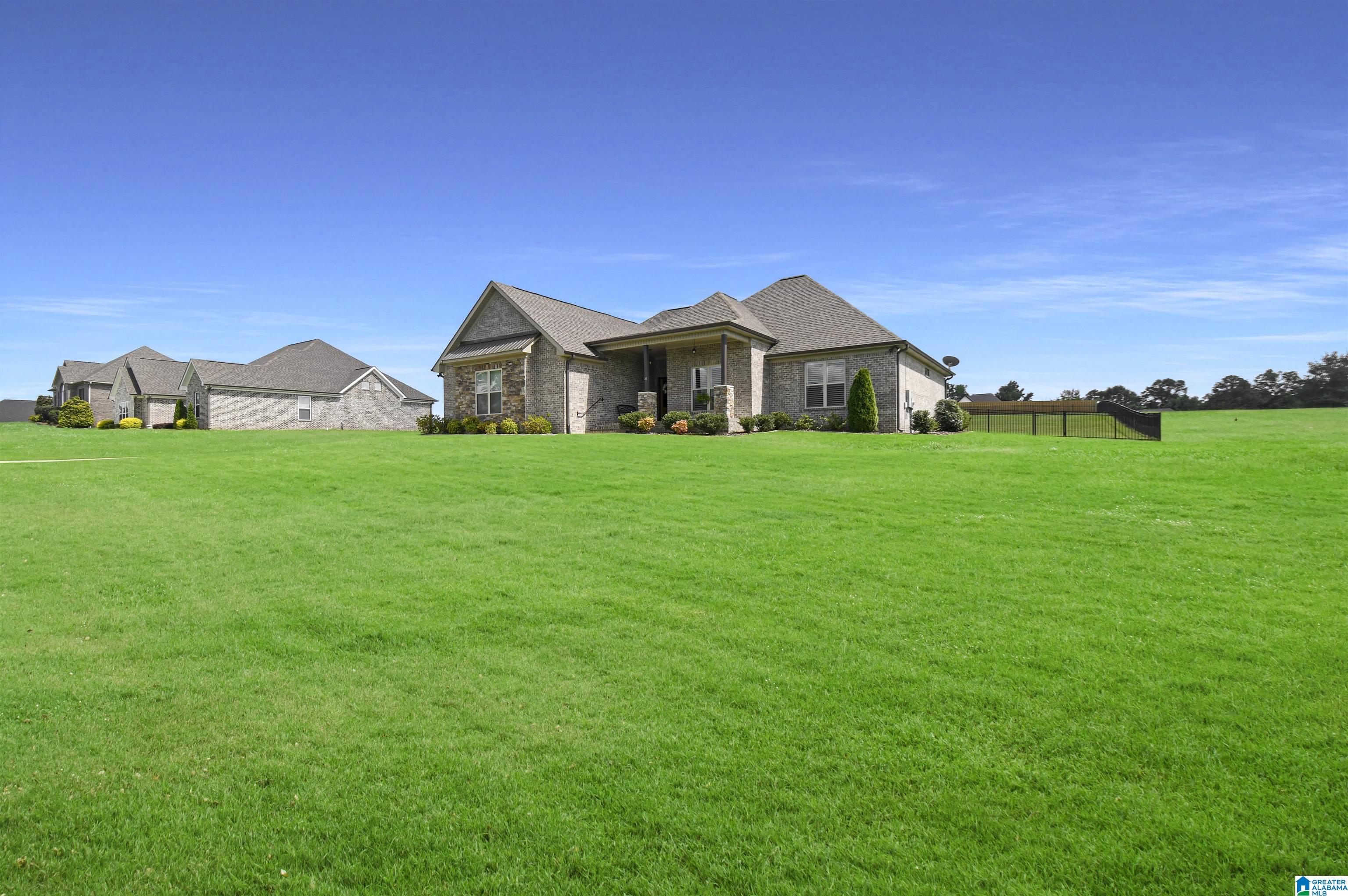 40 Crest Loop Road Clanton, AL 35045 - Photo 2 of 41
