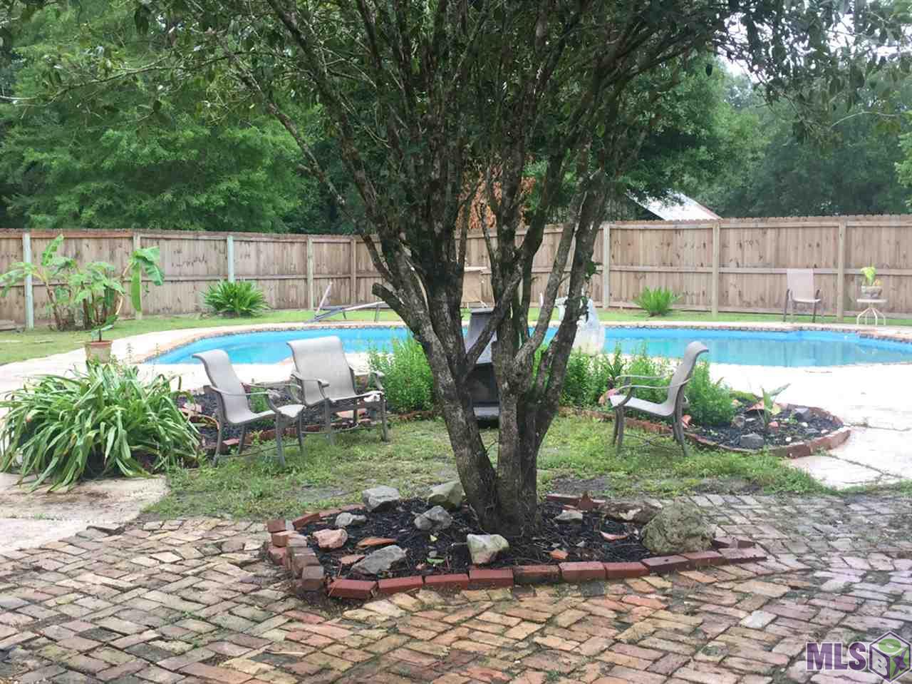 6919 Springwood Boulevard Denham Springs, LA 70726 - Photo 12 of 47