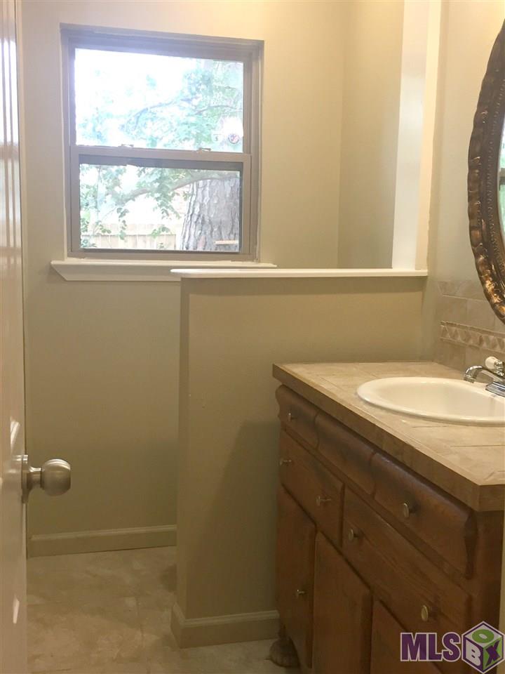 6919 Springwood Boulevard Denham Springs, LA 70726 - Photo 35 of 47