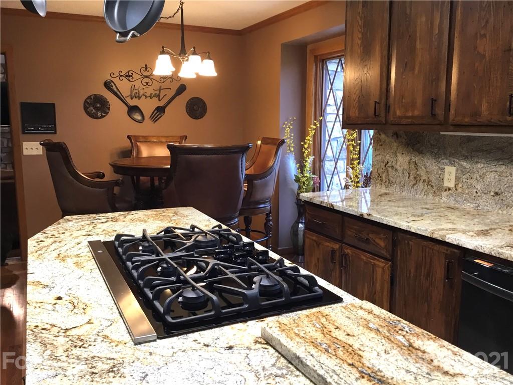 390 Cedar Valley Road Hudson, NC 28638 - Photo 12 of 46 Gallery Image 12