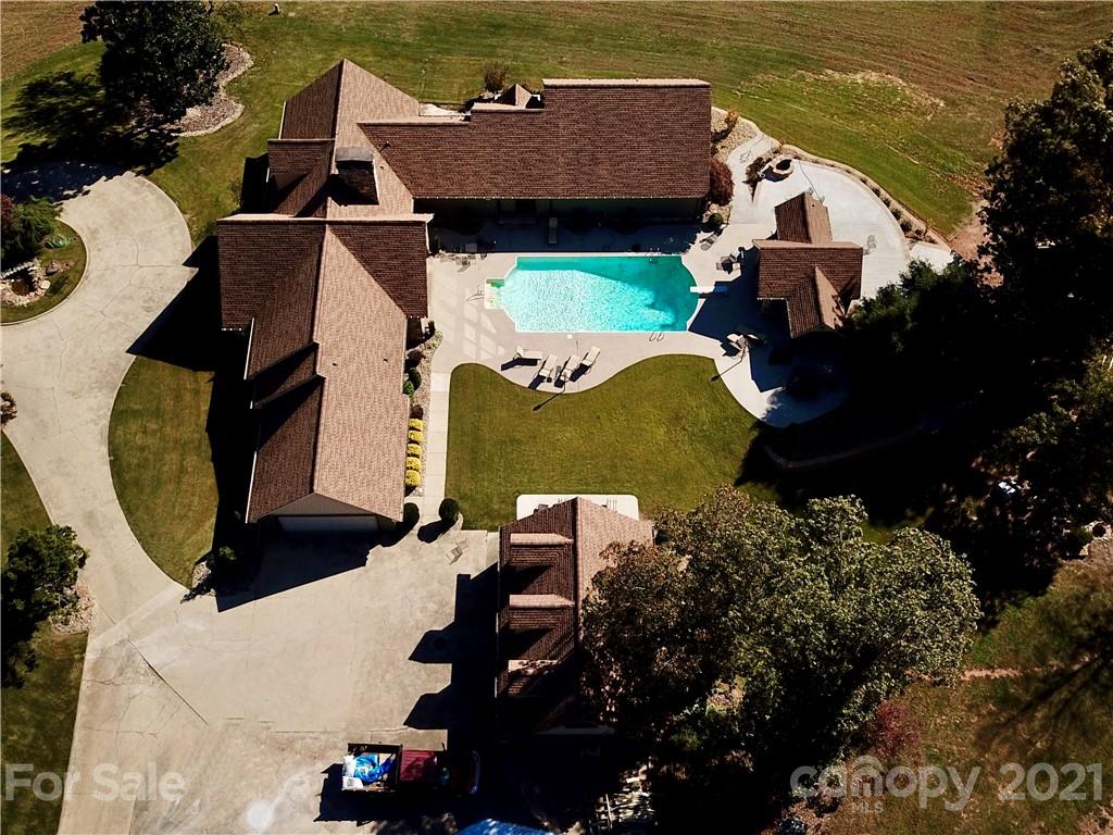 390 Cedar Valley Road Hudson, NC 28638 - Photo 9 of 46 Gallery Image 9