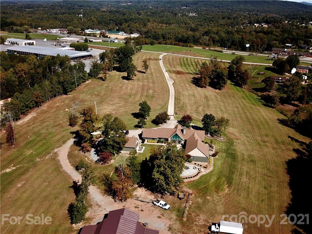 390 Cedar Valley Road Hudson, NC 28638 - Photo 10 of 46 Gallery Image 10