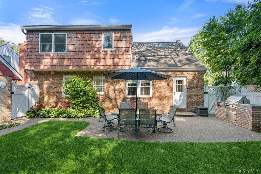 69 Lewis Road Merrick, NY 11566 - Photo 24 of 29