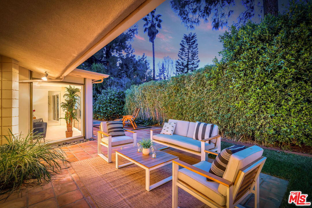 16561 Adlon Road Encino, CA 91436 - Photo 69 of 75