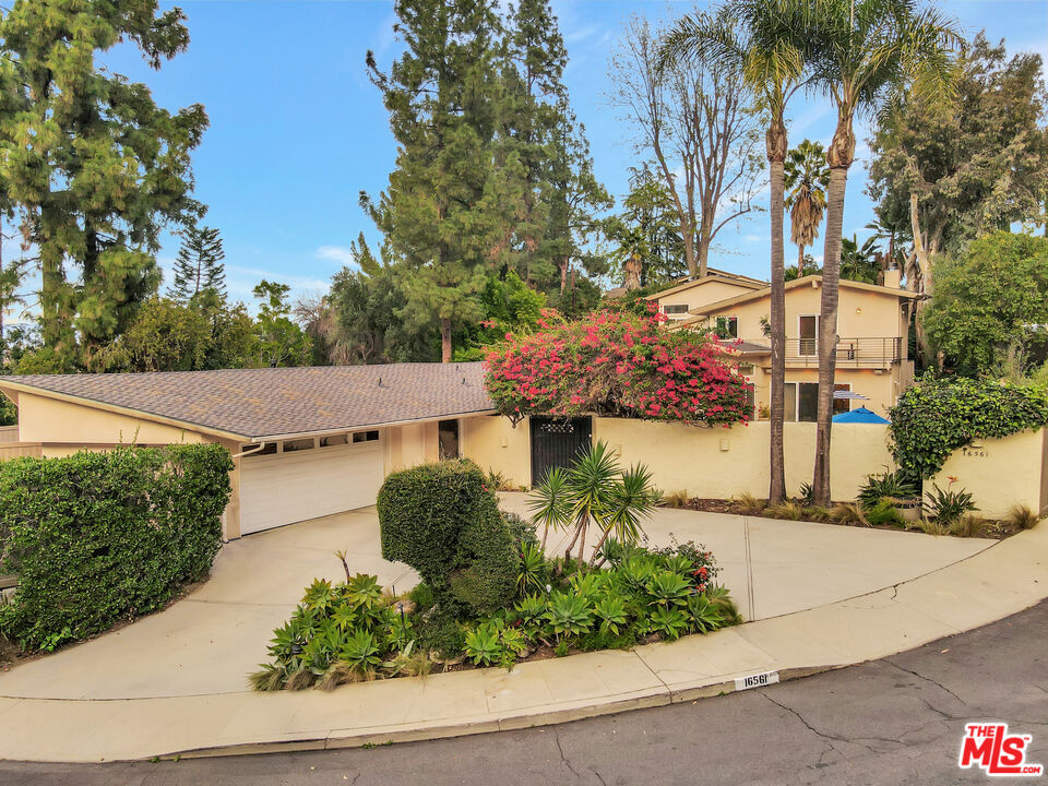 16561 Adlon Road Encino, CA 91436 - Photo 72 of 75