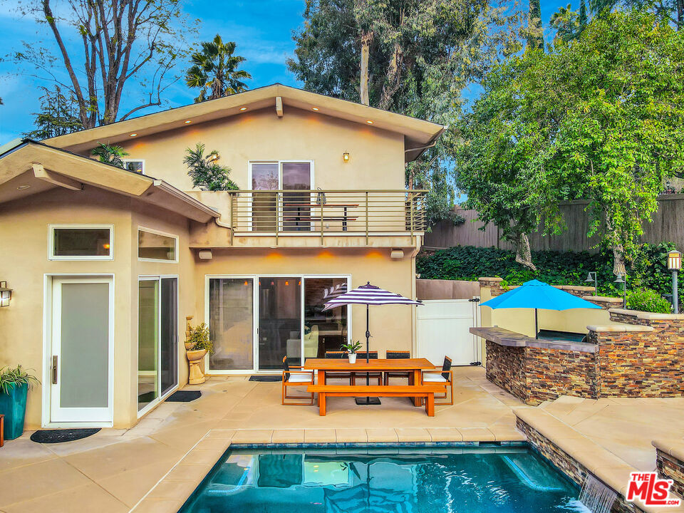 16561 Adlon Road Encino, CA 91436 - Photo 10 of 75