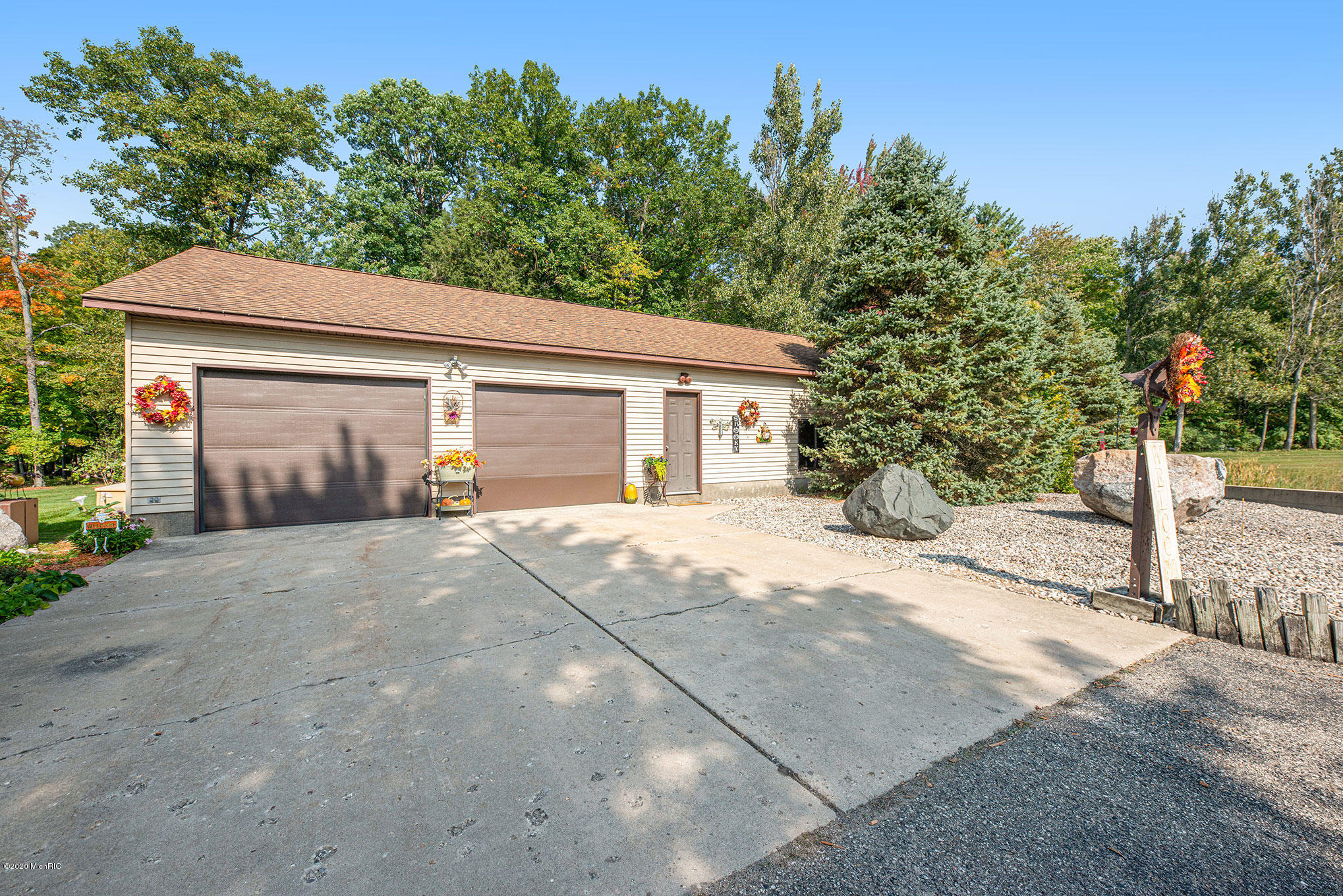 3733 South Brenlor Drive Hesperia, MI 49421 - Photo 24 of 40 3733SBrenlor-34