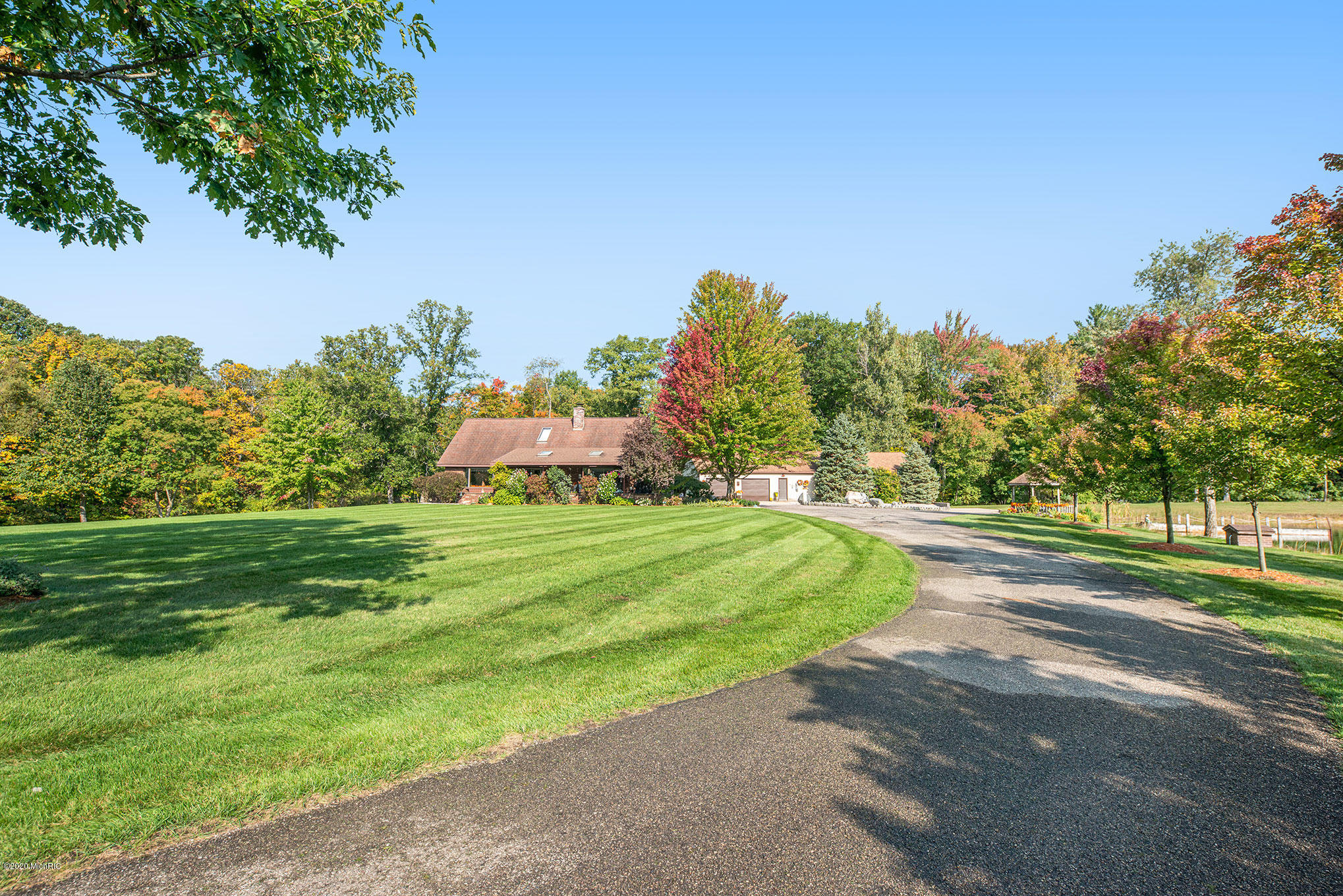 3733 South Brenlor Drive Hesperia, MI 49421 - Photo 4 of 40 3733SBrenlor-3
