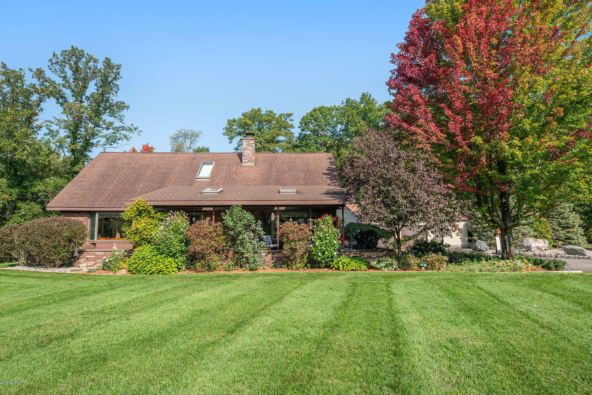 3733 South Brenlor Drive Hesperia, MI 49421 - Photo 5 of 40 3733SBrenlor-4