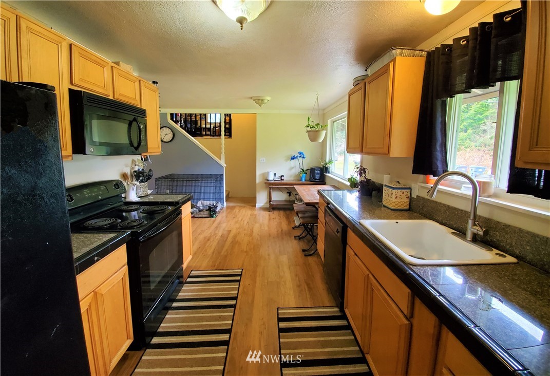 325 Bowes Road Hoquiam, WA 98550 - Photo 5 of 24 Gallery Image 5