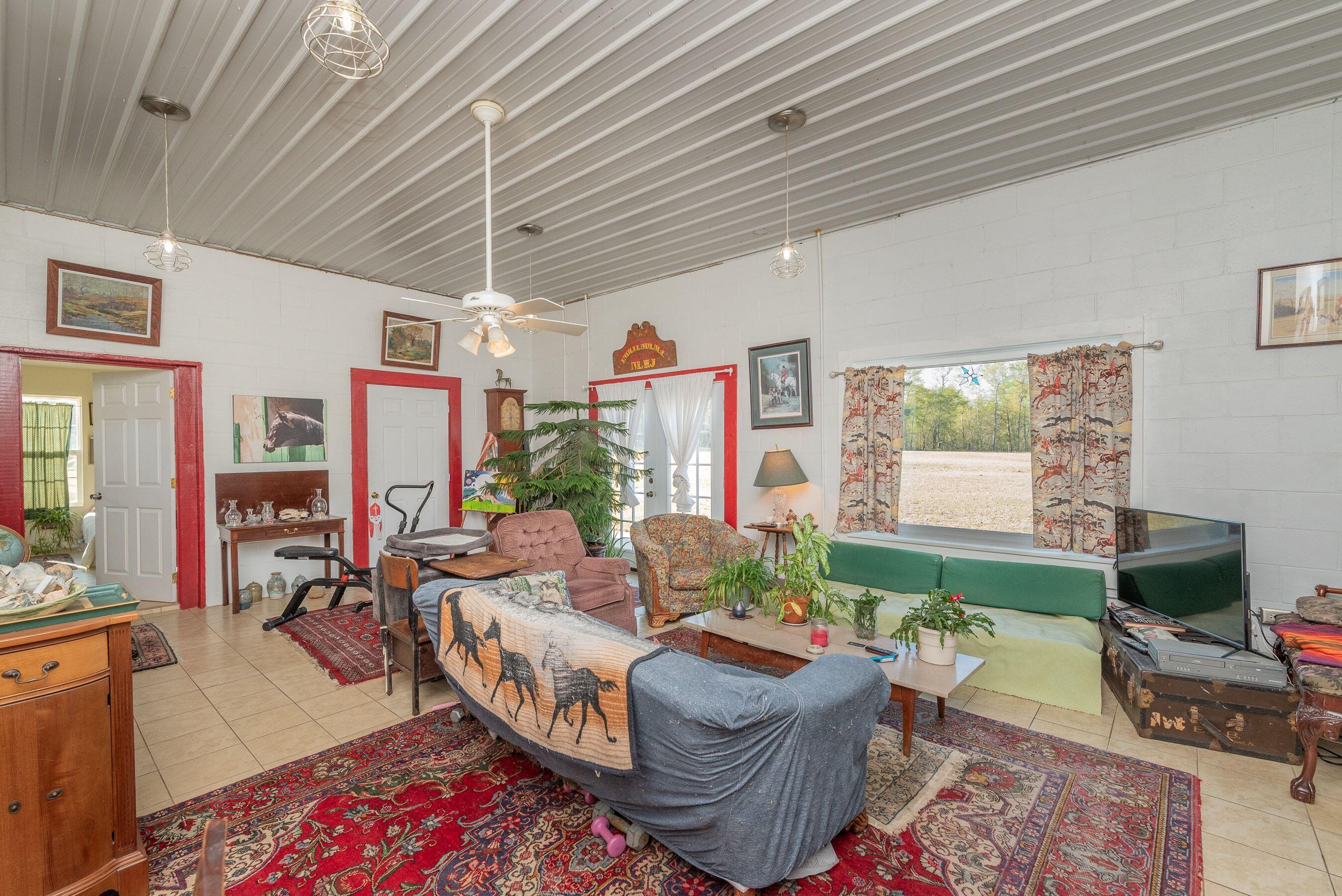 252 Moseley Road Williston, SC 29853 - Photo 8 of 64