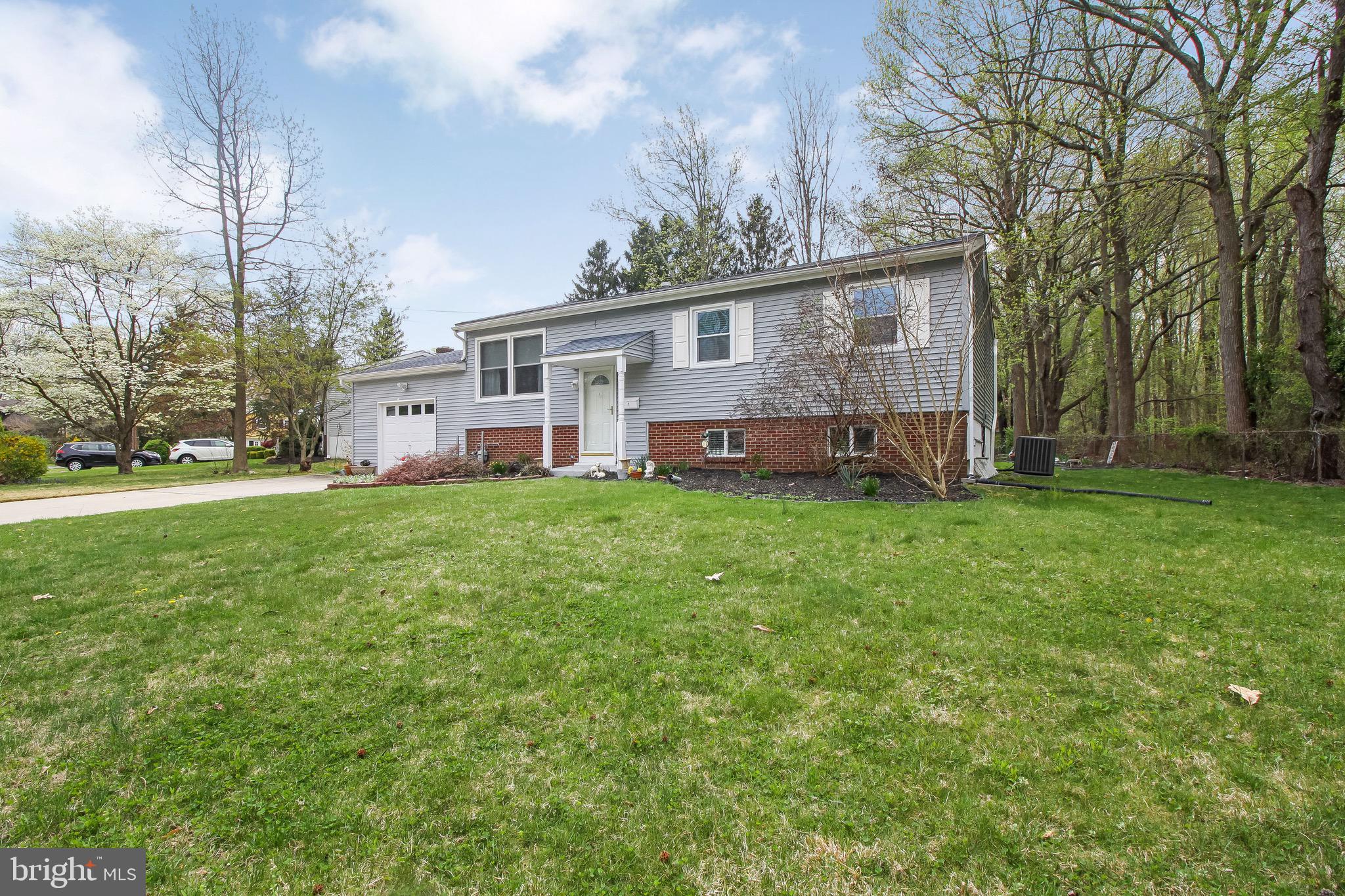 1 Woodhaven Road Gibbsboro, NJ 08026 - Photo 2 of 32