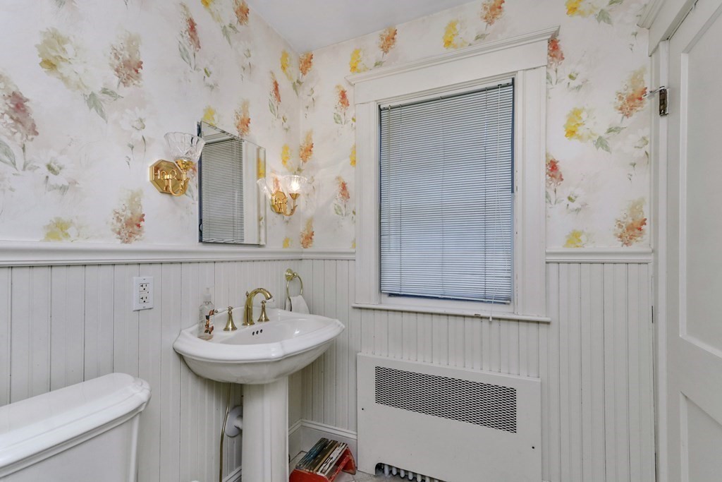 59 Bothfeld Road Newton, MA 02459 - Photo 20 of 24 Gallery Image 20