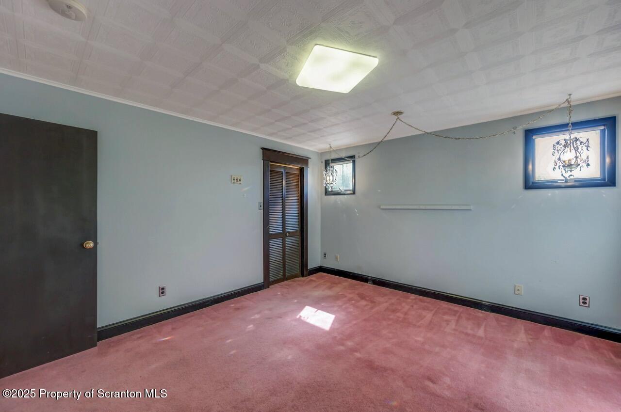 624 Main Street Moosic, PA 18507 - Photo 43 of 78 an empty room with a window