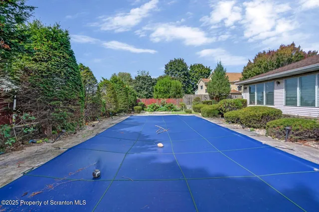 $359,900 | 624 Main Street, Moosic, PA 18507