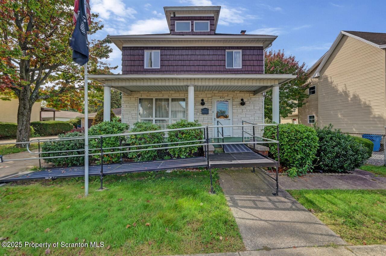 624 Main Street Moosic, PA 18507 - Photo 78 of 78 front view of a house with a yard
