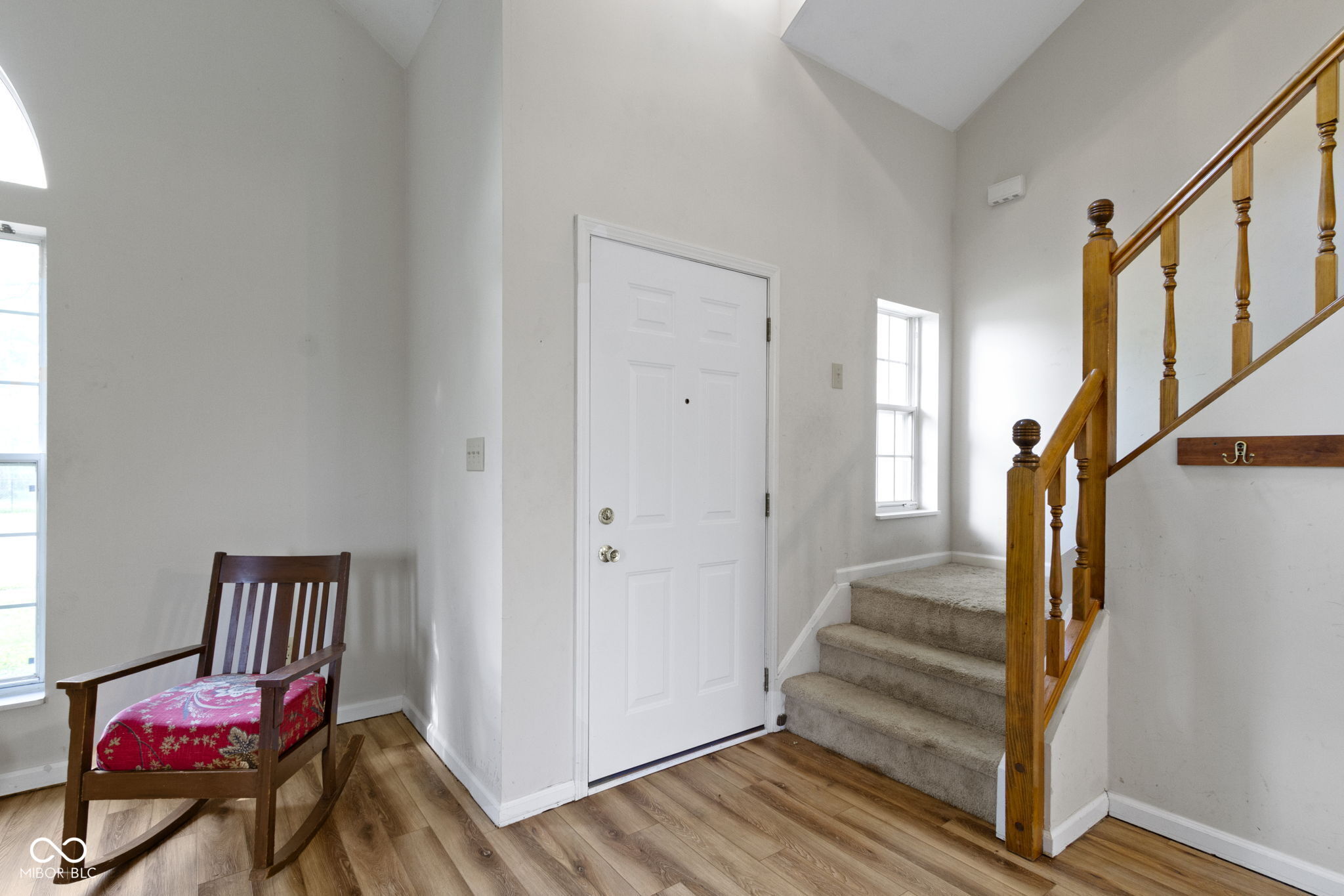 10616 Bartley Drive Indianapolis, IN 46236 - Photo 4 of 35