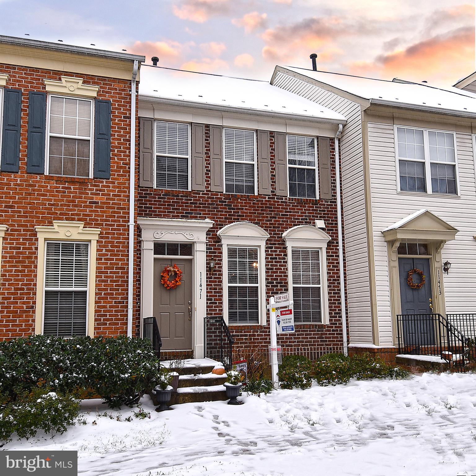 11471 Heritage Commons Way Reston, VA 20194 - Photo 1 of 28 Exterior