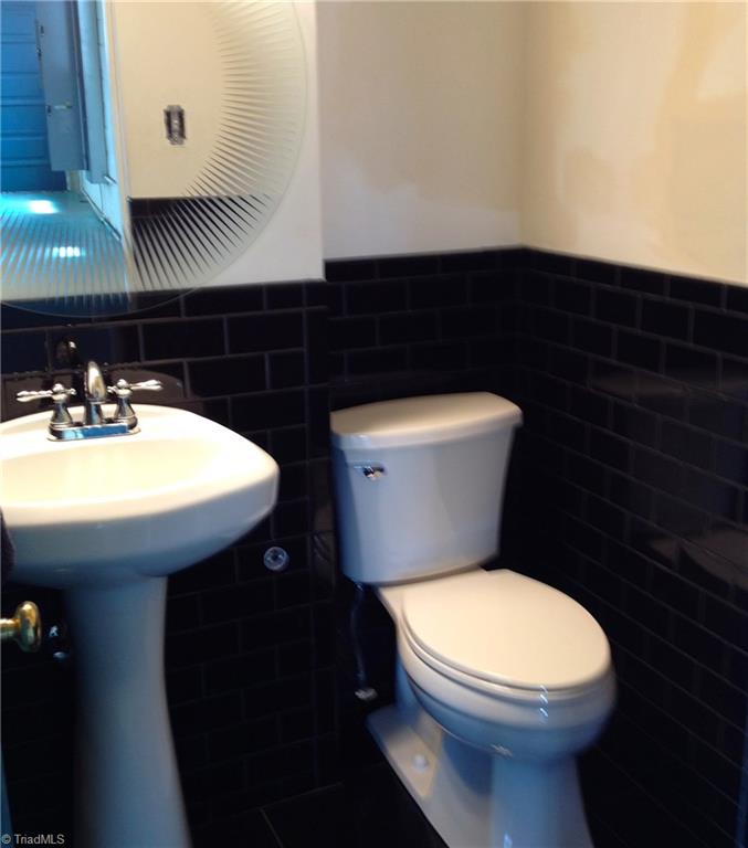 2205 West English Road High Point, NC 27262 - Photo 14 of 22 Gallery Image 14
