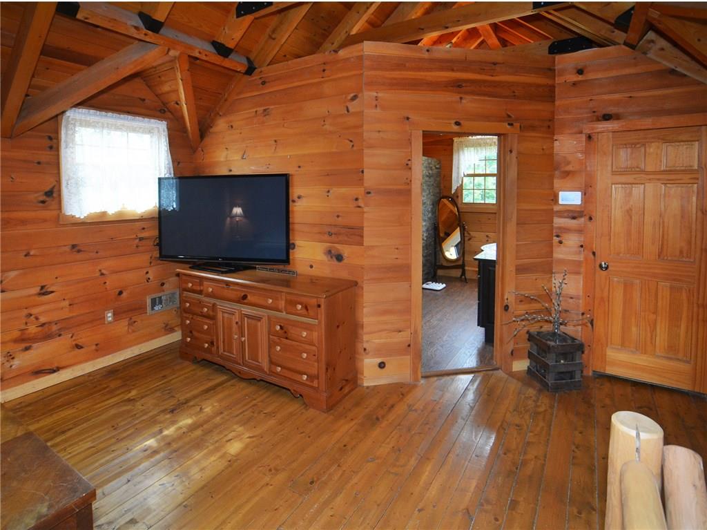2771 Farm Spur Road Irwin, PA 15642 - Photo 13 of 25 Gallery Image 13