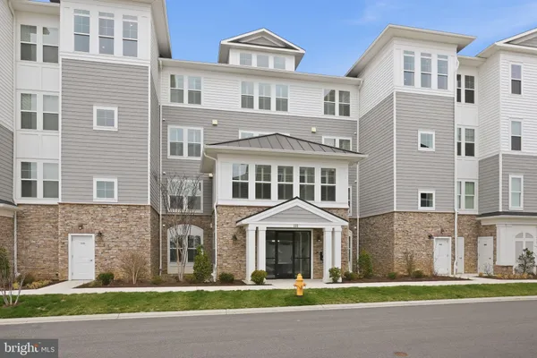 $539,000 | 111 Marshgrass Way, Unit 22, Chester, MD 21619