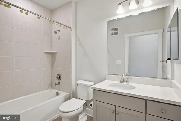 $539,000 | 111 Marshgrass Way, Unit 22, Chester, MD 21619