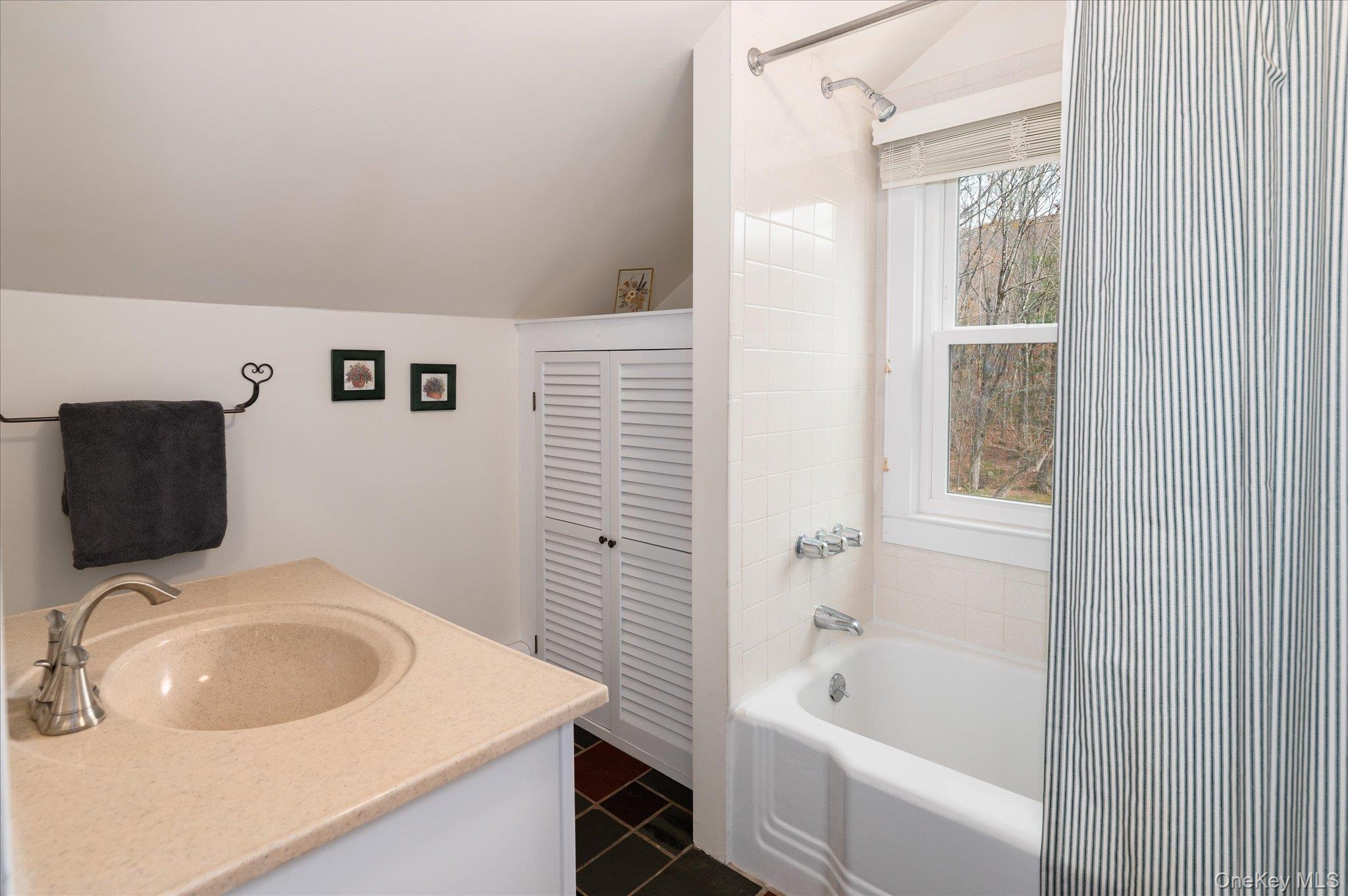 191 Bullet Hole Road Mahopac, NY 10541 - Photo 26 of 42 Second floor full bathroom