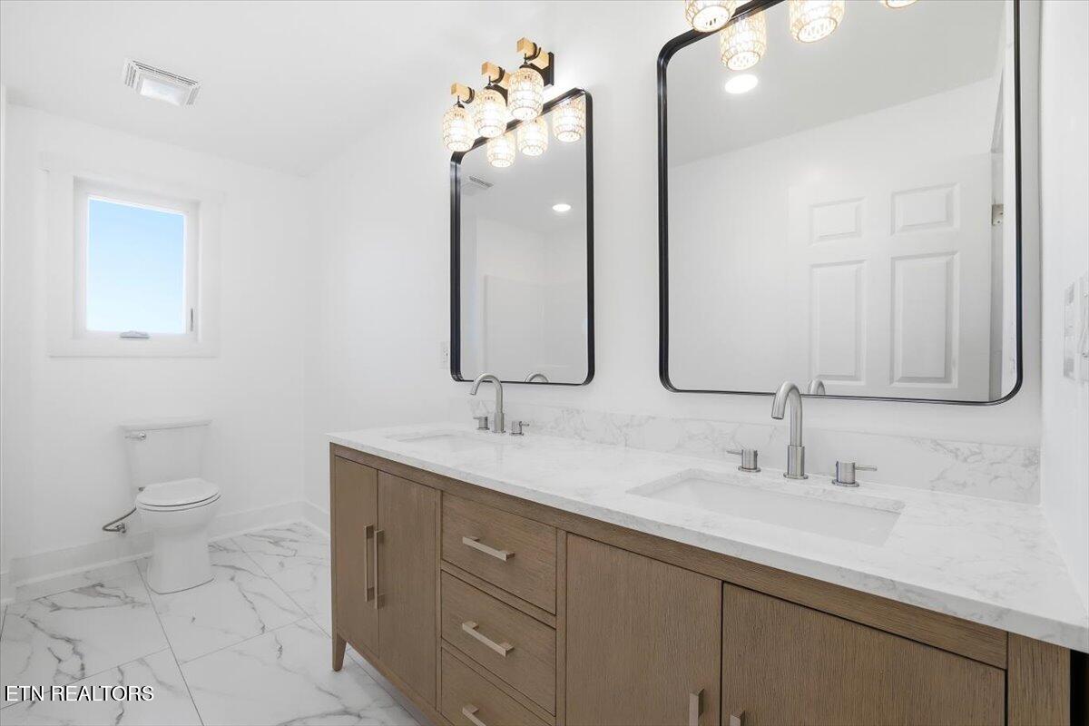 743 Garrett Road Dandridge, TN 37725 - Photo 15 of 40 43-743_Garrett_Rd_032