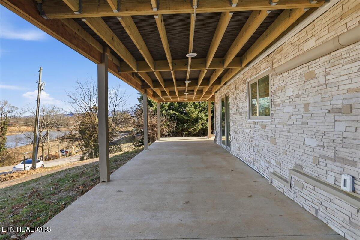 743 Garrett Road Dandridge, TN 37725 - Photo 28 of 40 18-743_Garrett_Rd_039
