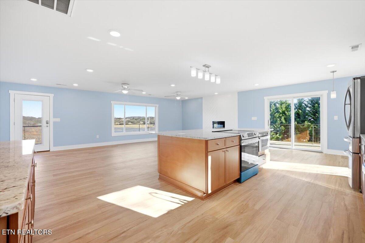 743 Garrett Road Dandridge, TN 37725 - Photo 9 of 40 36-743_Garrett_Rd_025