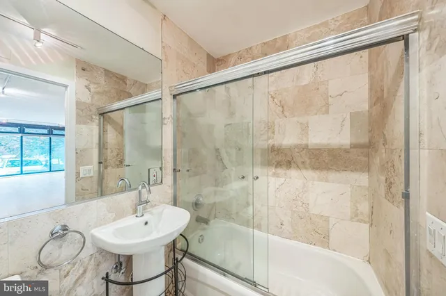 $335,000 | 1520 16th Street Northwest, Unit 101, Washington, DC 20036