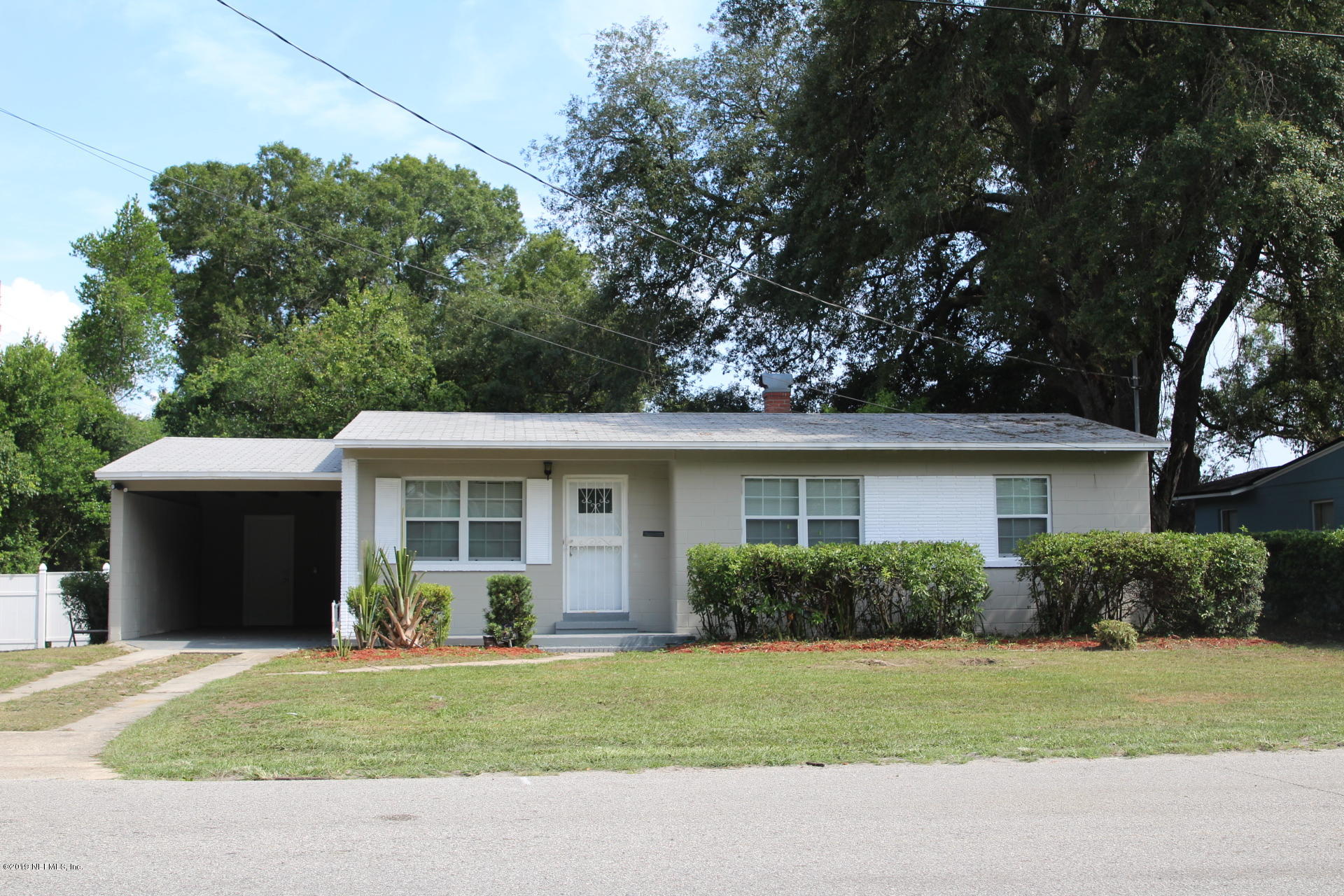 7959 Denham Road East Jacksonville, FL 32208 - Photo 1 of 30 Front view 1