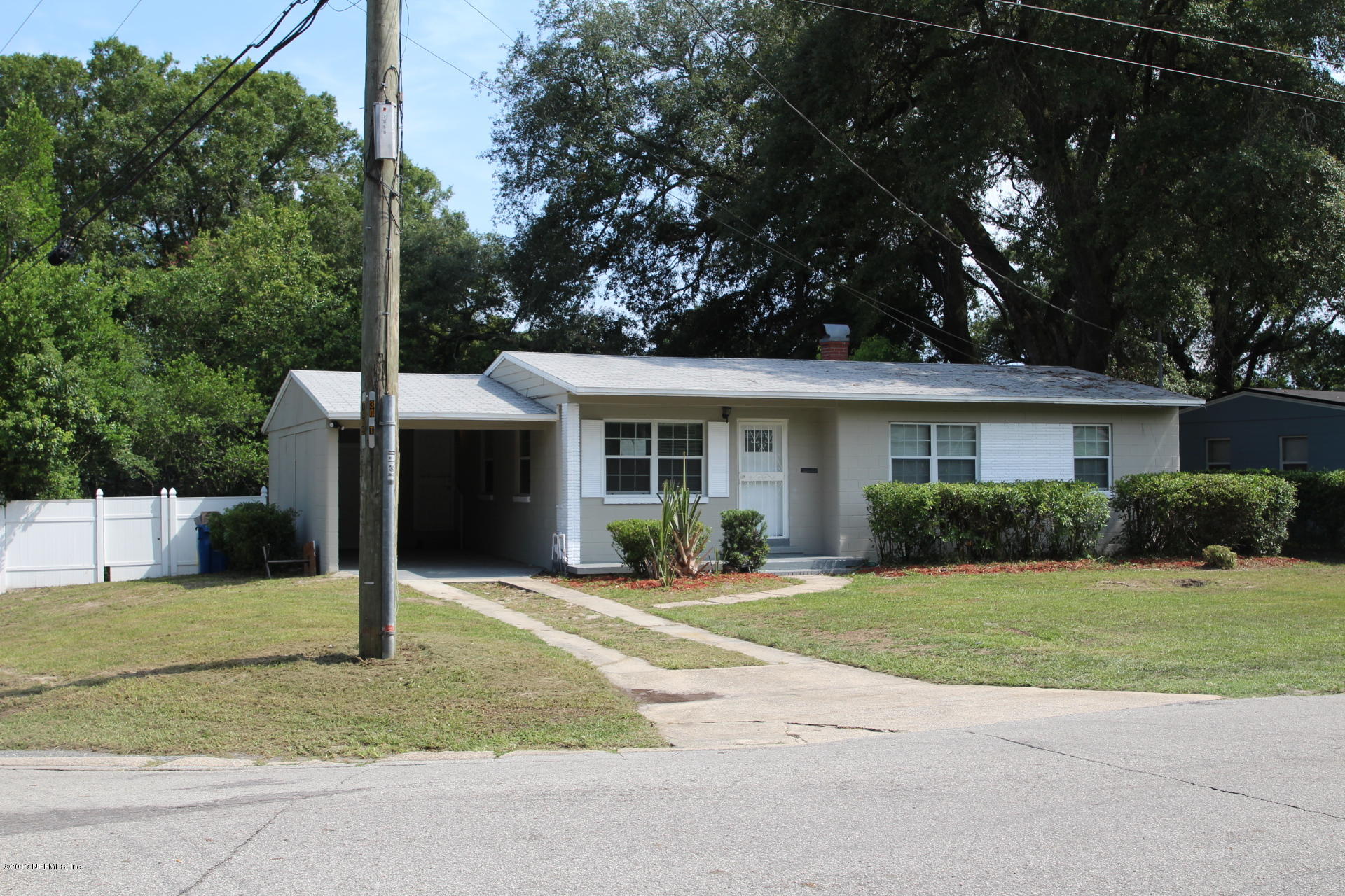 7959 Denham Road East Jacksonville, FL 32208 - Photo 3 of 30 Front view 3