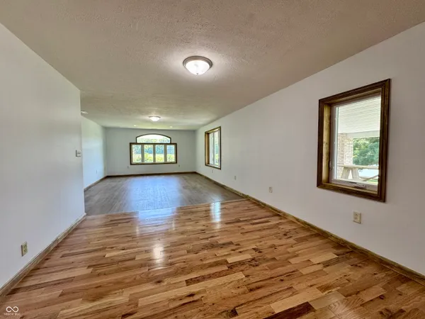 $654,900 | 11943 Hopkins Lane, Loogootee, IN 47553