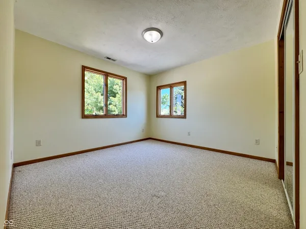 $654,900 | 11943 Hopkins Lane, Loogootee, IN 47553