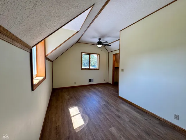 $680,000 | 11943 Hopkins Lane, Loogootee, IN 47553