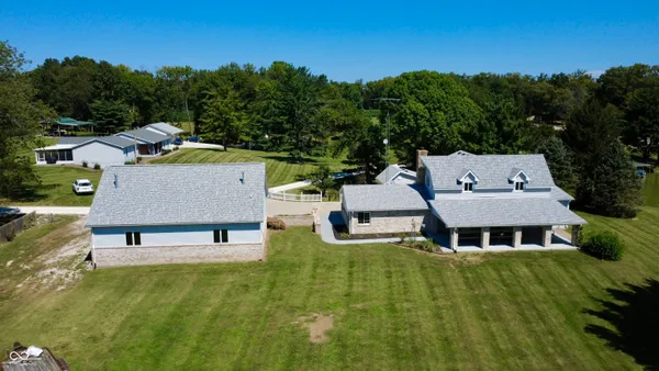 $654,900 | 11943 Hopkins Lane, Loogootee, IN 47553