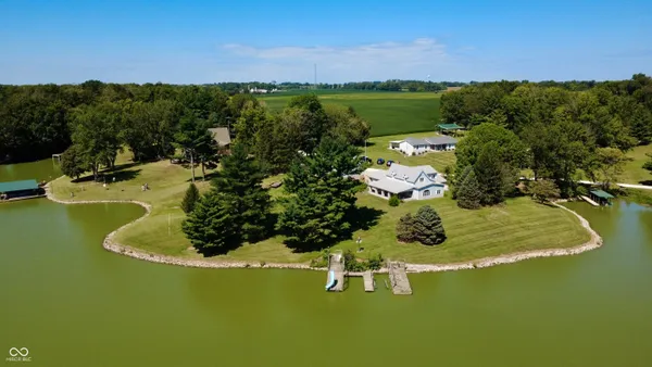 $654,900 | 11943 Hopkins Lane, Loogootee, IN 47553