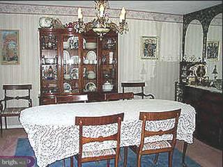 532 Ashbourne Road Cheltenham, PA 19012 - Photo 3 of 6