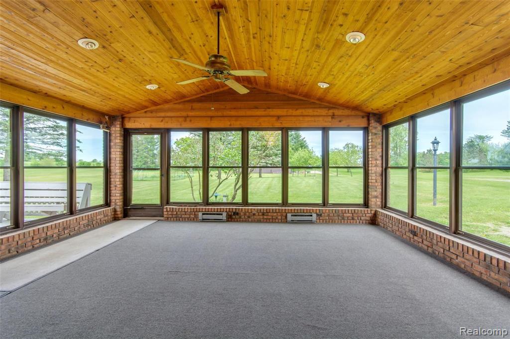 8655 Dell Road Saline, MI 48176 - Photo 13 of 44
