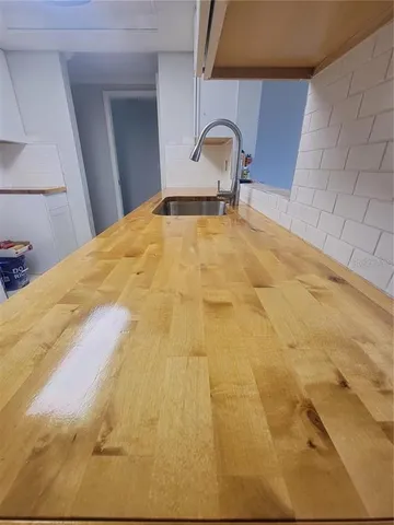 $2,300 | 305 Hammock Terrace, Venice, FL 34293