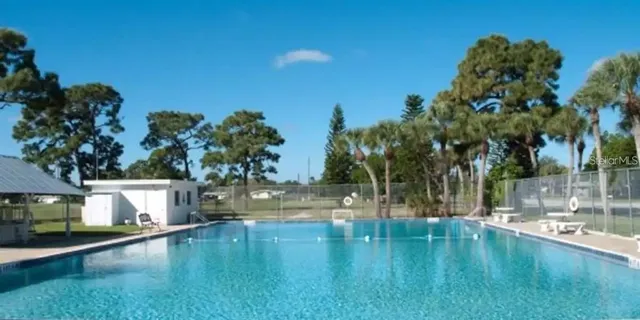 $2,300 | 305 Hammock Terrace, Venice, FL 34293