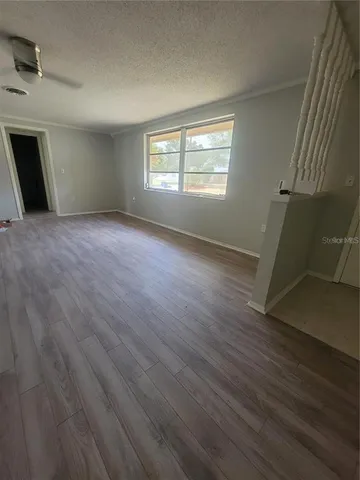 $2,300 | 305 Hammock Terrace, Venice, FL 34293